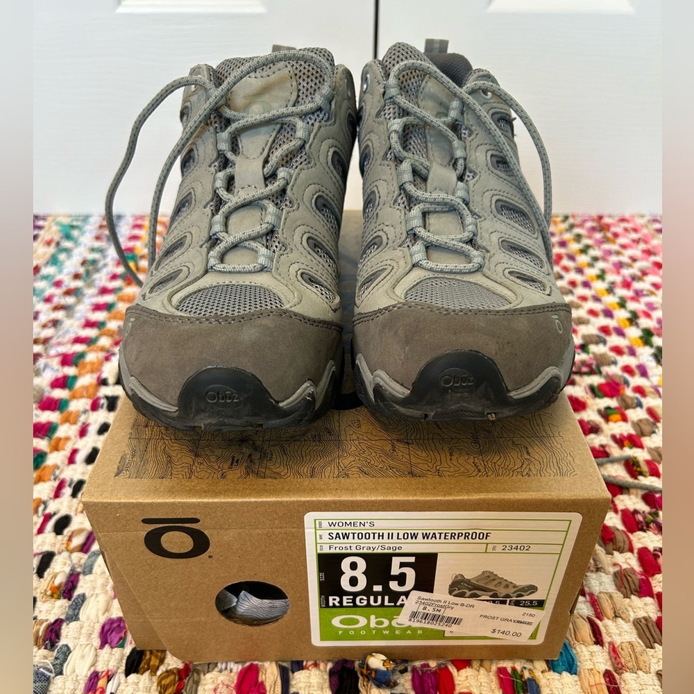Oboz Sawtooth Low Hiking Boots, Sage and Gray, Lightly Used, Size 8.5